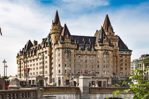 Château Laurier: Kemewahan Bersejarah di Ottawa