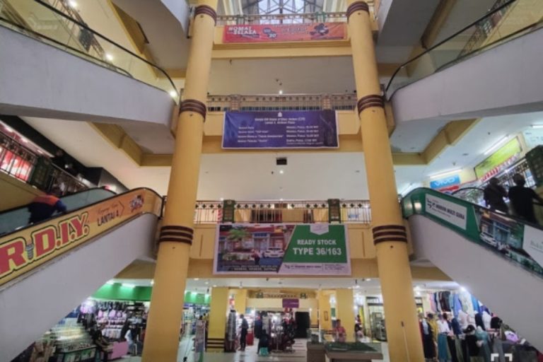 Pusat Belanja Ambon Plaza: Tempat Belanja dan Hiburan Terlengkap