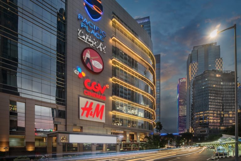 Pusat Belanja Pacific Place: Tempat Belanja dan Hiburan Modern